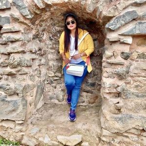 Meet your Posher, Deepika